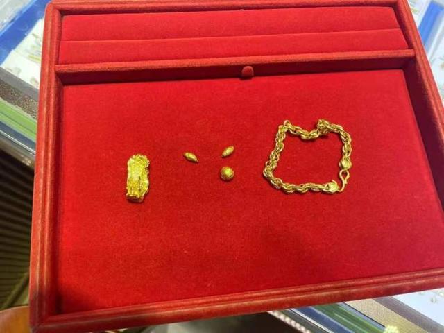 男子潜入好友出租屋盗窃黄金饰品,还将其置换成金项链赠与女性朋友 社会万象 法制 黄金饰品 公司新闻 第1张 男子潜入好友出租屋盗窃黄金饰品,还将其置换成金项链赠与女性朋友 社会万象 法制 黄金饰品 公司新闻 第1张